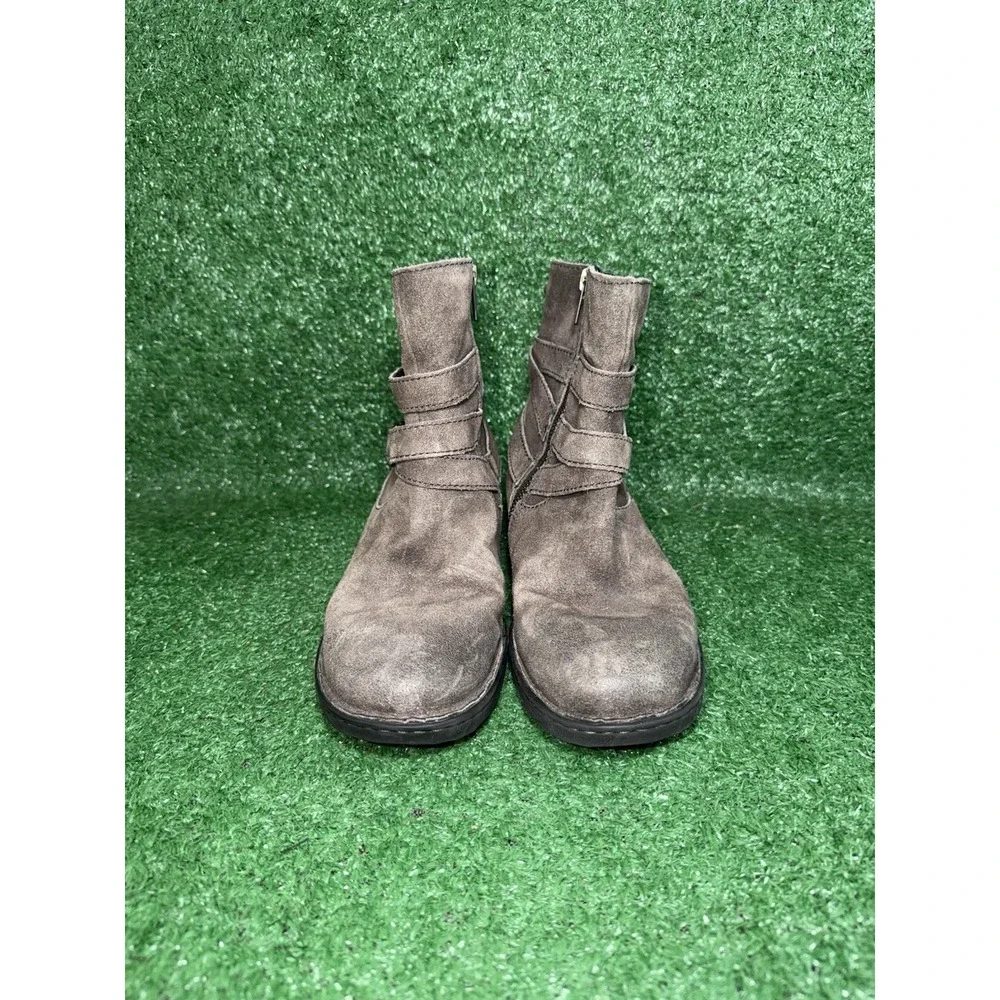 Born Kenya Ankle‎ Boots Booties Shoes Womens Size 8 Gray Distressed Suede Zip Up